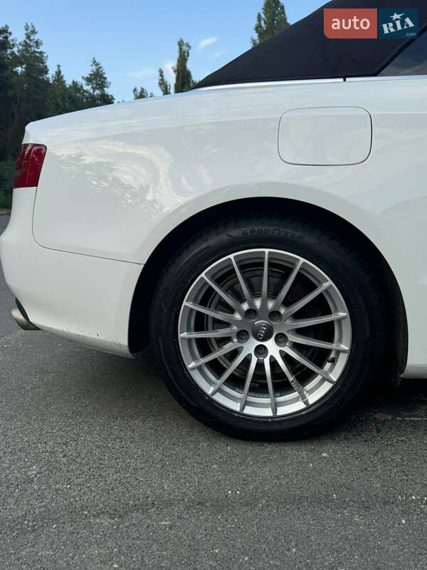 Кабриолет Audi A5 2010 в Киеве