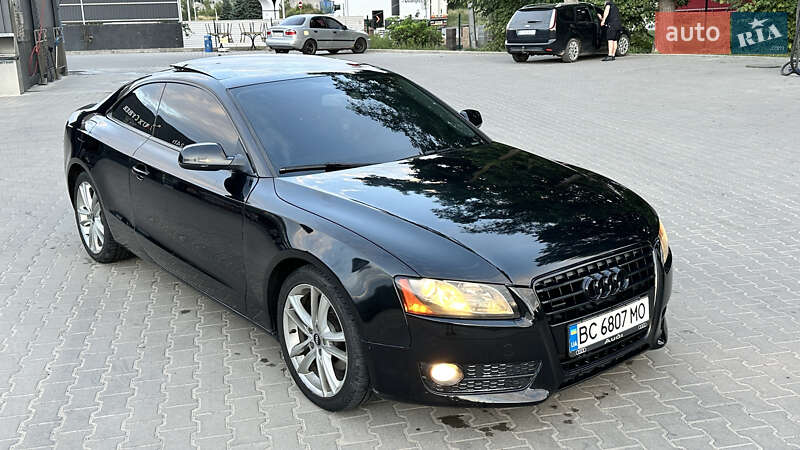 Купе Audi A5 2010 в 