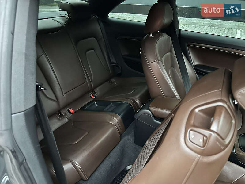 Купе Audi A5 2012 в Хмельницком