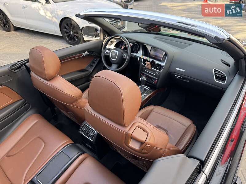 Кабриолет Audi A5 2011 в Киеве