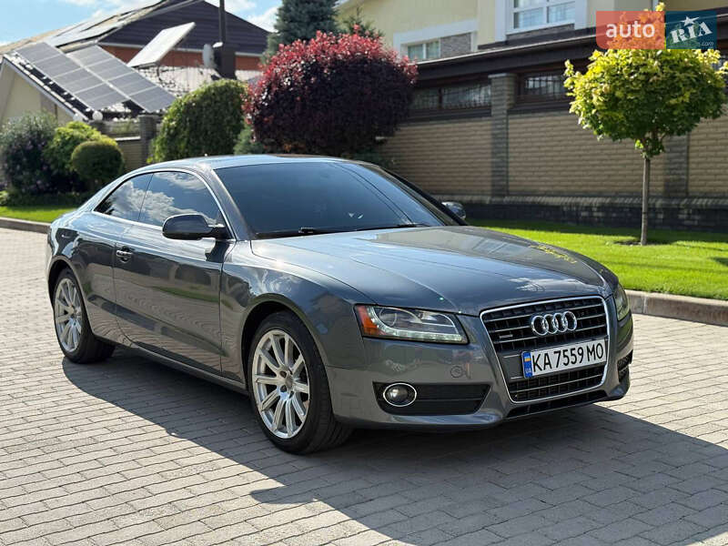 Купе Audi A5 2011 в 
