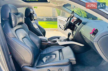 Купе Audi A5 2011 в 