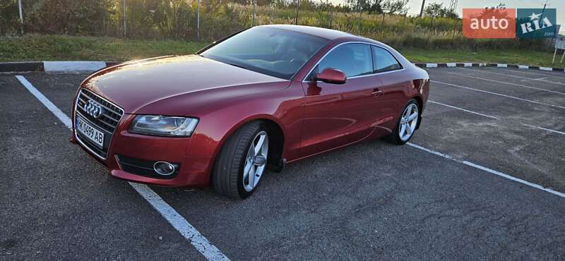 Купе Audi A5 2011 в Киеве