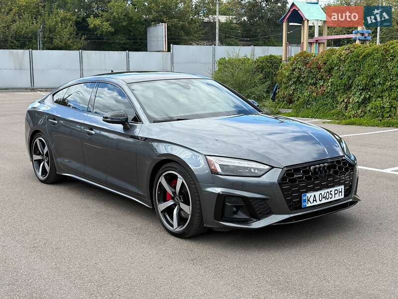 Лифтбек Audi A5 2023 в 
