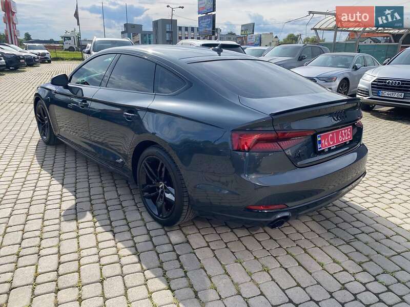 Лифтбек Audi A5 2019 в Львове
