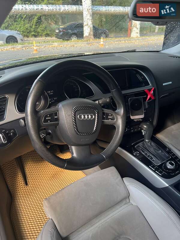 Купе Audi A5 2010 в Днепре
