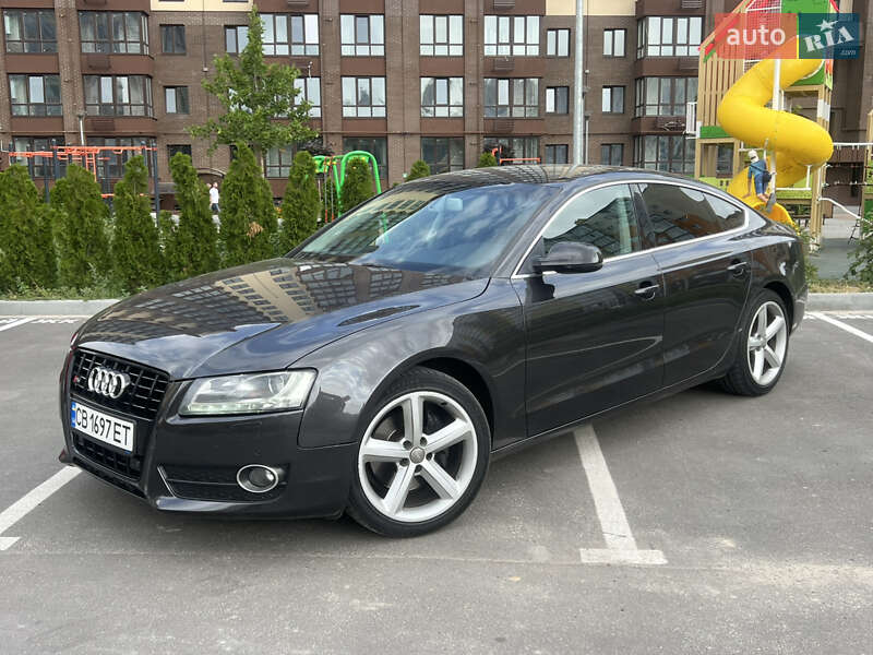 Купе Audi A5 2009 в 