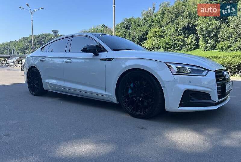 Купе Audi A5 2018 в Киеве