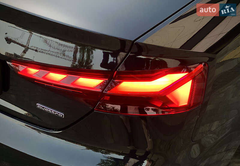 Кабриолет Audi A5 2024 в Киеве