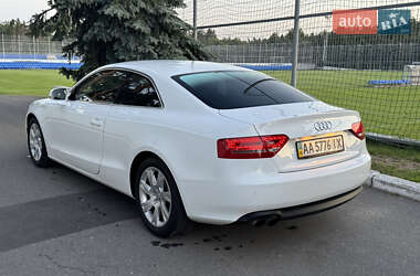 Купе Audi A5 2010 в 