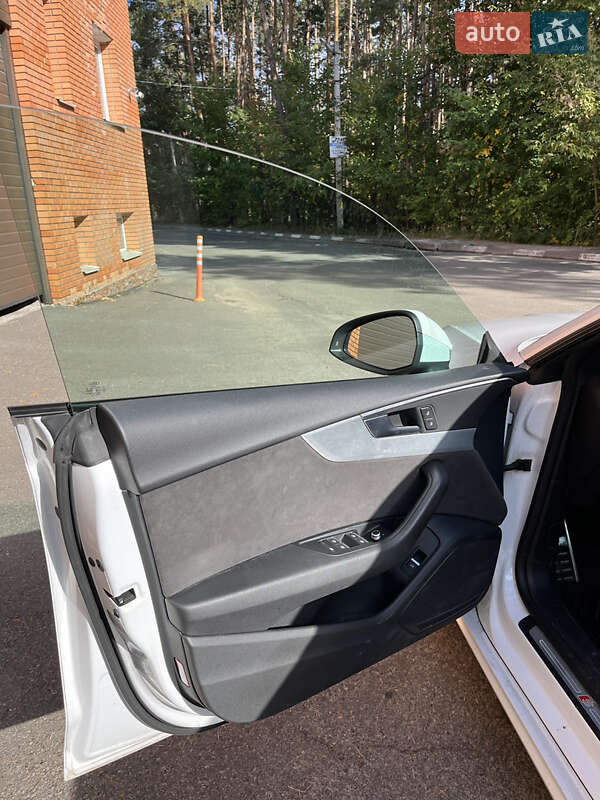 Купе Audi A5 2017 в Киеве