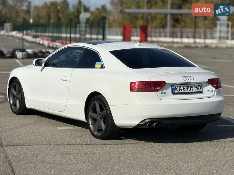 Купе Audi A5 2011 в Киеве
