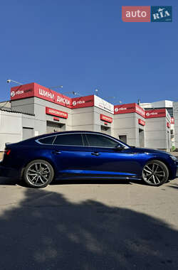 Ліфтбек Audi A5 2021 в 