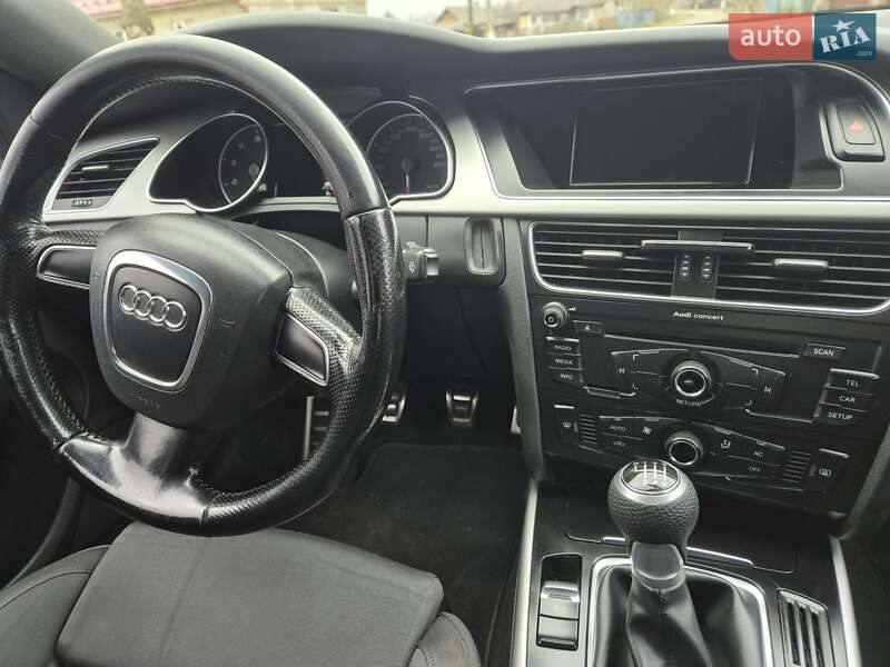 Купе Audi A5 2011 в Бучаче
