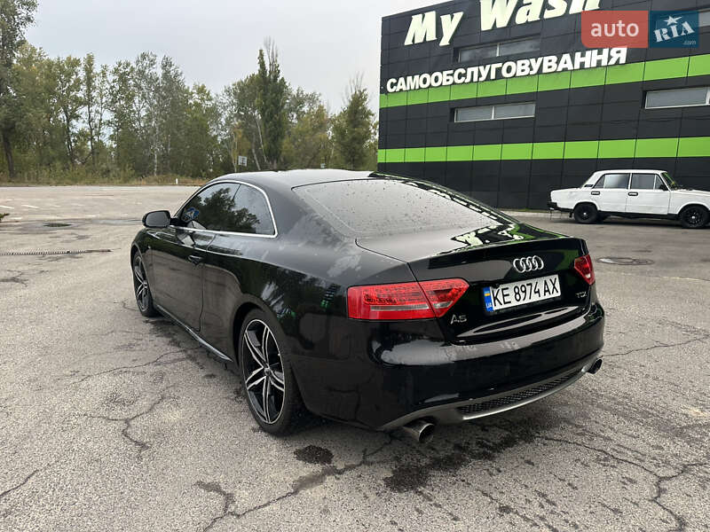 Купе Audi A5 2010 в Днепре