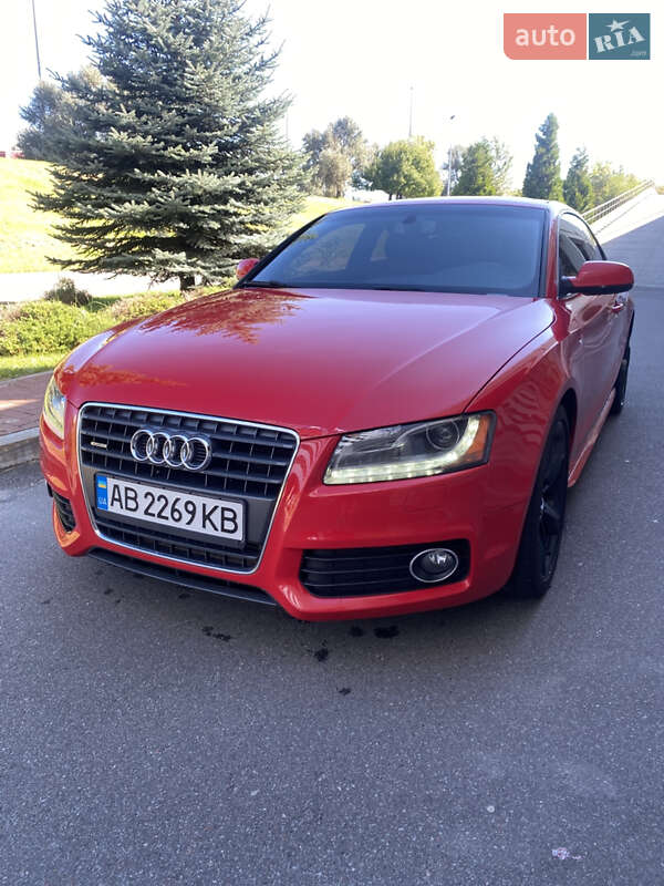 Купе Audi A5 2011 в 