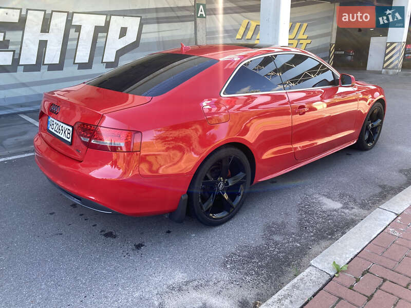 Купе Audi A5 2011 в Киеве