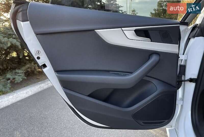 Купе Audi A5 2017 в Киеве