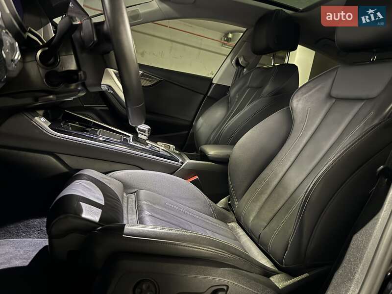 Лифтбек Audi A5 2022 в Одессе