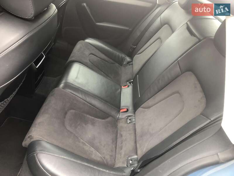 Купе Audi A5 2009 в Петропавловской Борщаговке