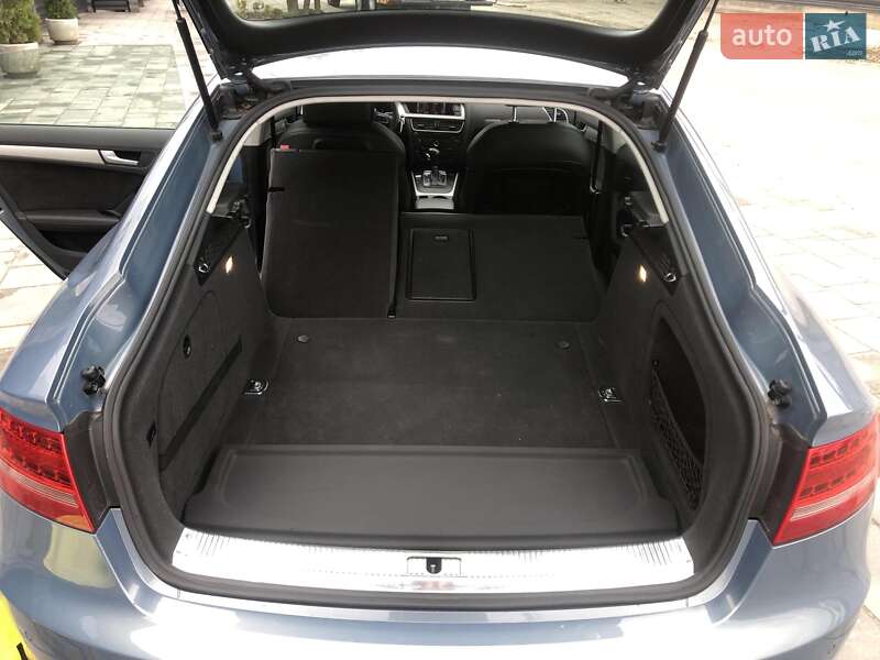 Купе Audi A5 2009 в Петропавловской Борщаговке
