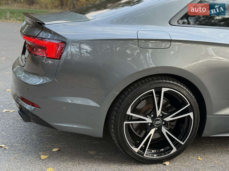 Купе Audi A5 2017 в Новомосковську