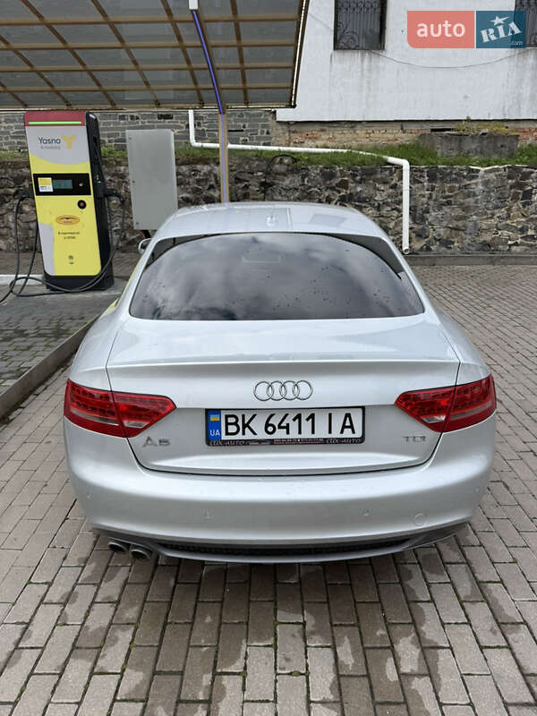 Купе Audi A5 2011 в Ровно