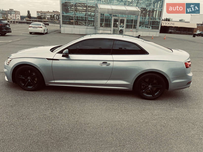 Купе Audi A5 2017 в Киеве