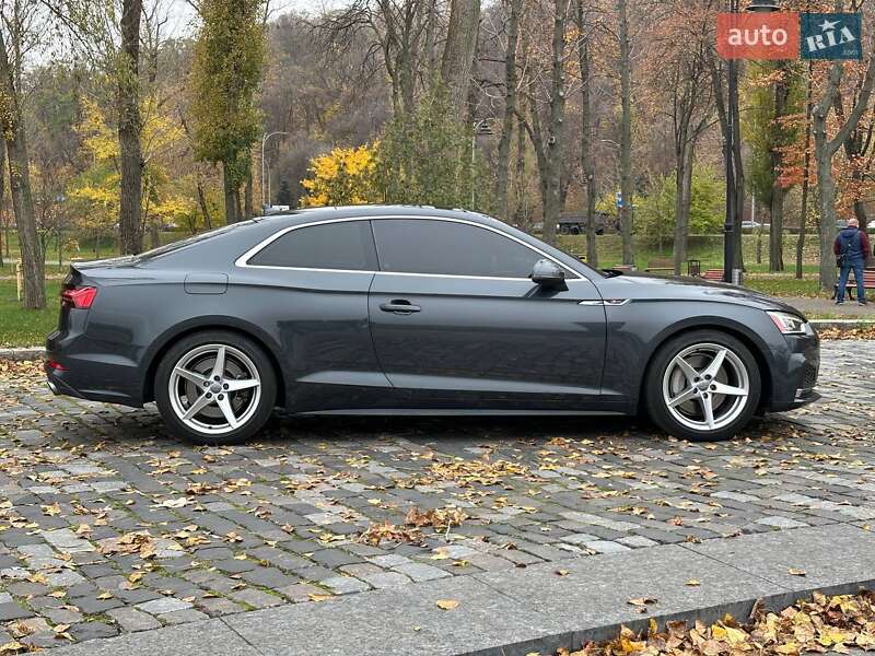 Купе Audi A5 2017 в Киеве