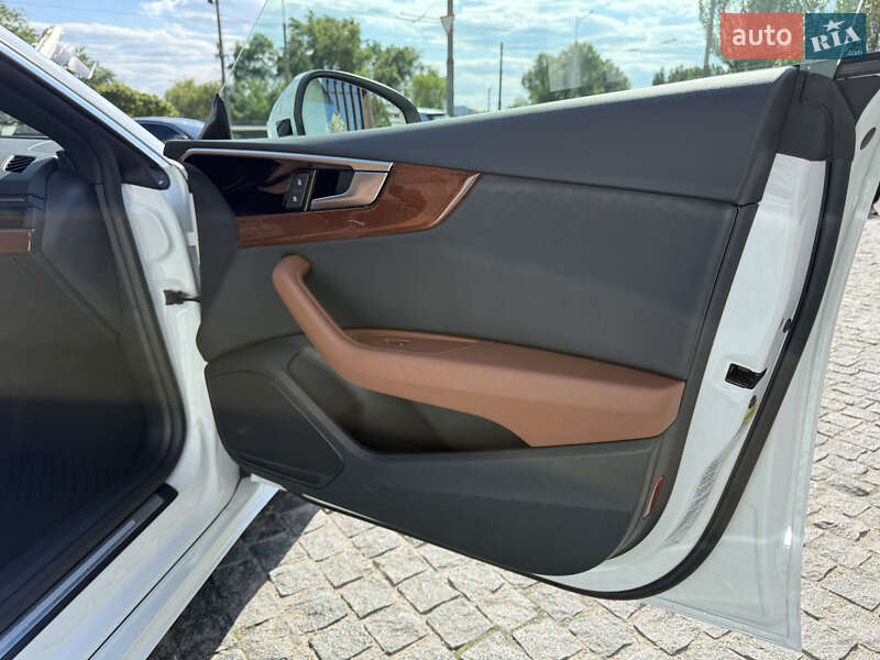 Лифтбек Audi A5 2022 в Днепре