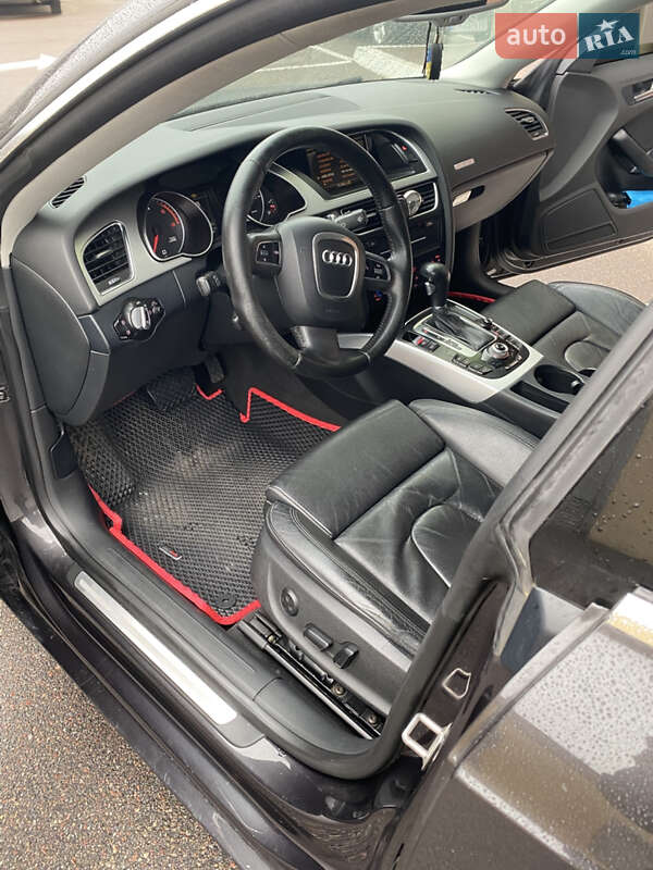 Купе Audi A5 2011 в Киеве