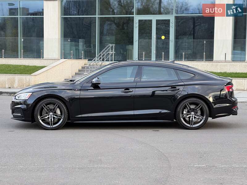 Купе Audi A5 2018 в Днепре