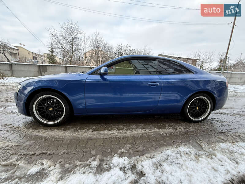 Купе Audi A5 2011 в Жовкве