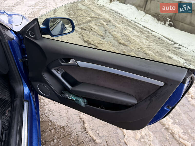 Купе Audi A5 2011 в Жовкве