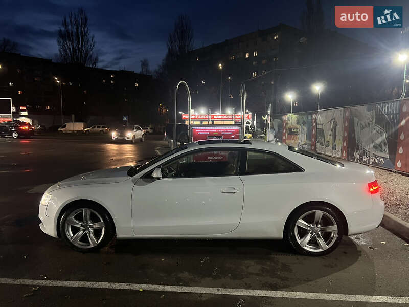 Купе Audi A5 2013 в Киеве