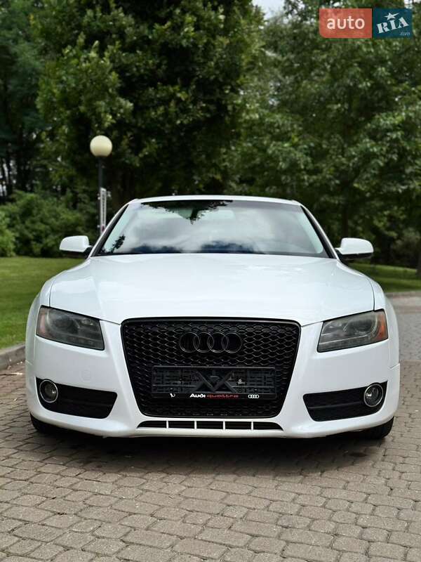Купе Audi A5 2011 в Львові
