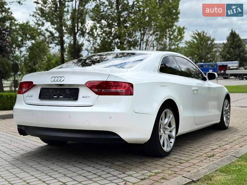 Купе Audi A5 2011 в Львові