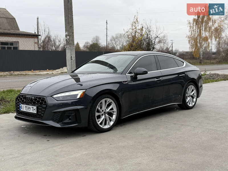 Лифтбек Audi A5 2022 в Барышевке