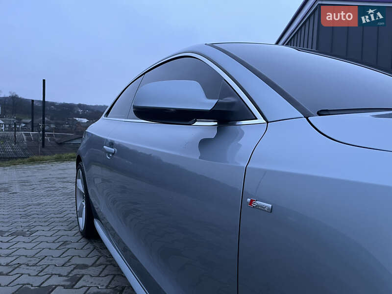 Купе Audi A5 2009 в Черновцах