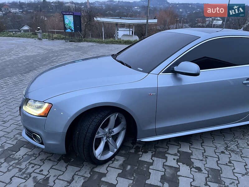 Купе Audi A5 2009 в Черновцах
