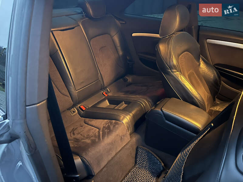 Купе Audi A5 2009 в Черновцах