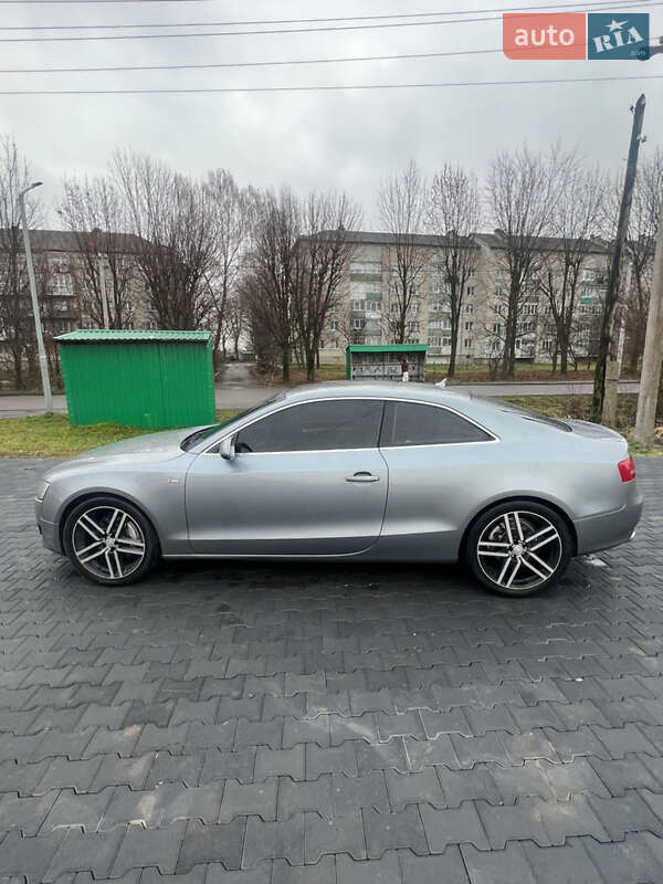 Купе Audi A5 2009 в Львові