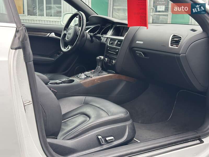 Кабриолет Audi A5 2015 в Киеве