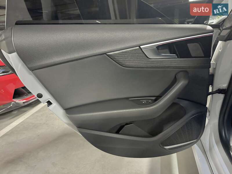 Лифтбек Audi A5 2021 в Киеве фото 20 Лифтбек Audi A5 2021 в Киеве