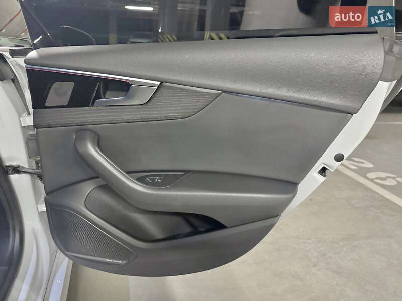 Лифтбек Audi A5 2021 в Киеве фото 22 Лифтбек Audi A5 2021 в Киеве