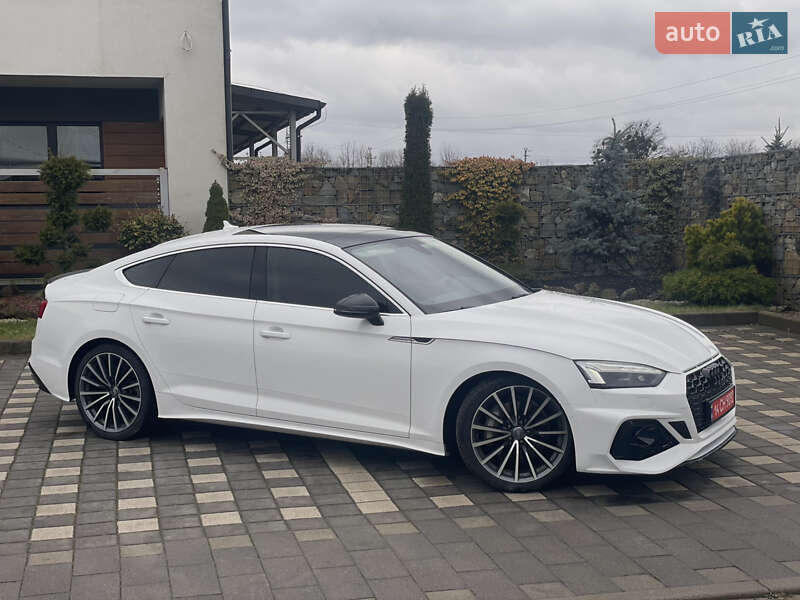 Лифтбек Audi A5 2020 в Стрые