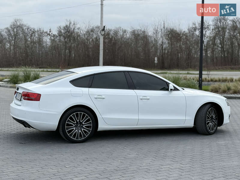 Купе Audi A5 2009 в Черновцах