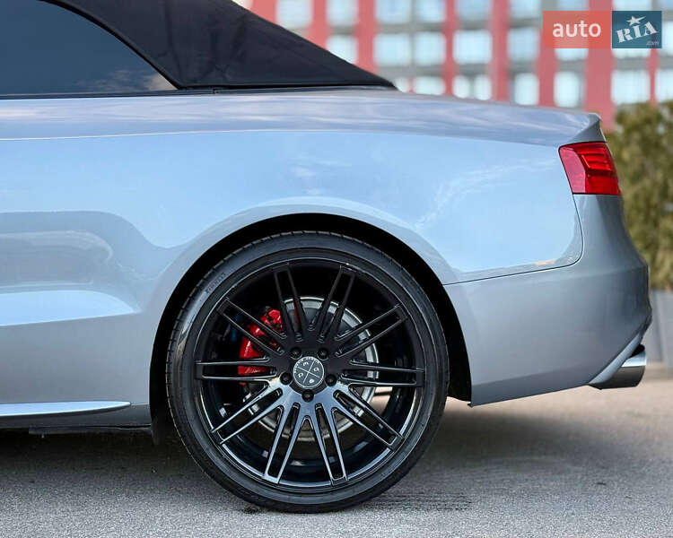 Кабриолет Audi A5 2014 в Киеве