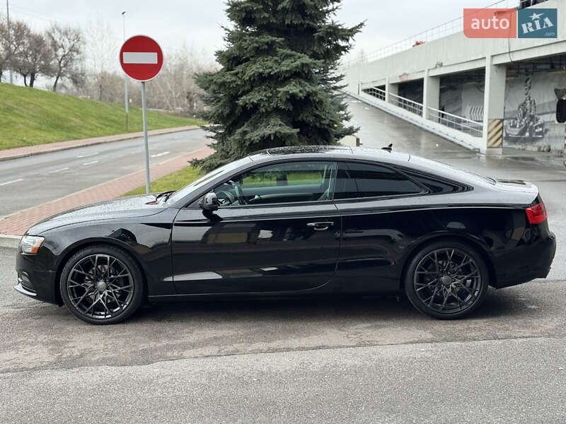 Купе Audi A5 2014 в Киеве
