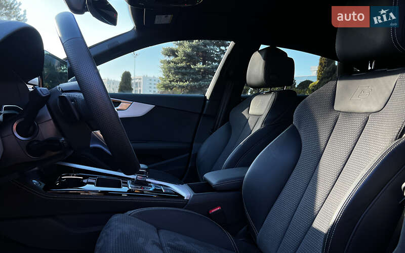 Лифтбек Audi A5 2023 в Львове